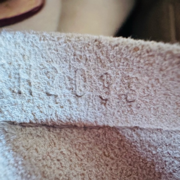 Louis Vuitton Brown and Tan Quilted Shoulder Bag - Picture 15 of 15